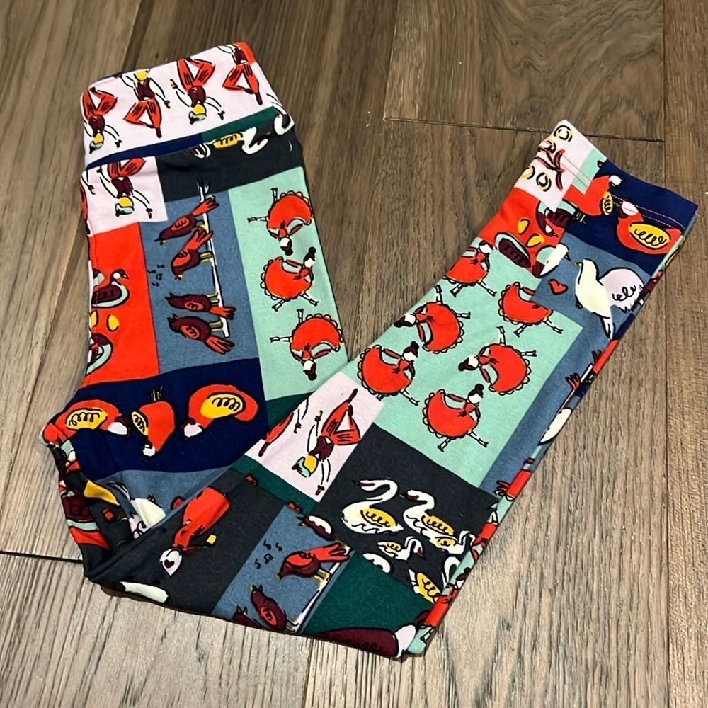 Lularoe Kids S/M Christmas Leggings